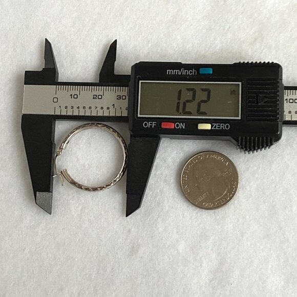 Sterling Silver 925 HAN 1.22" Round Diamond Cut Etched Pattern Hoop Earrings - Picture 13 of 15